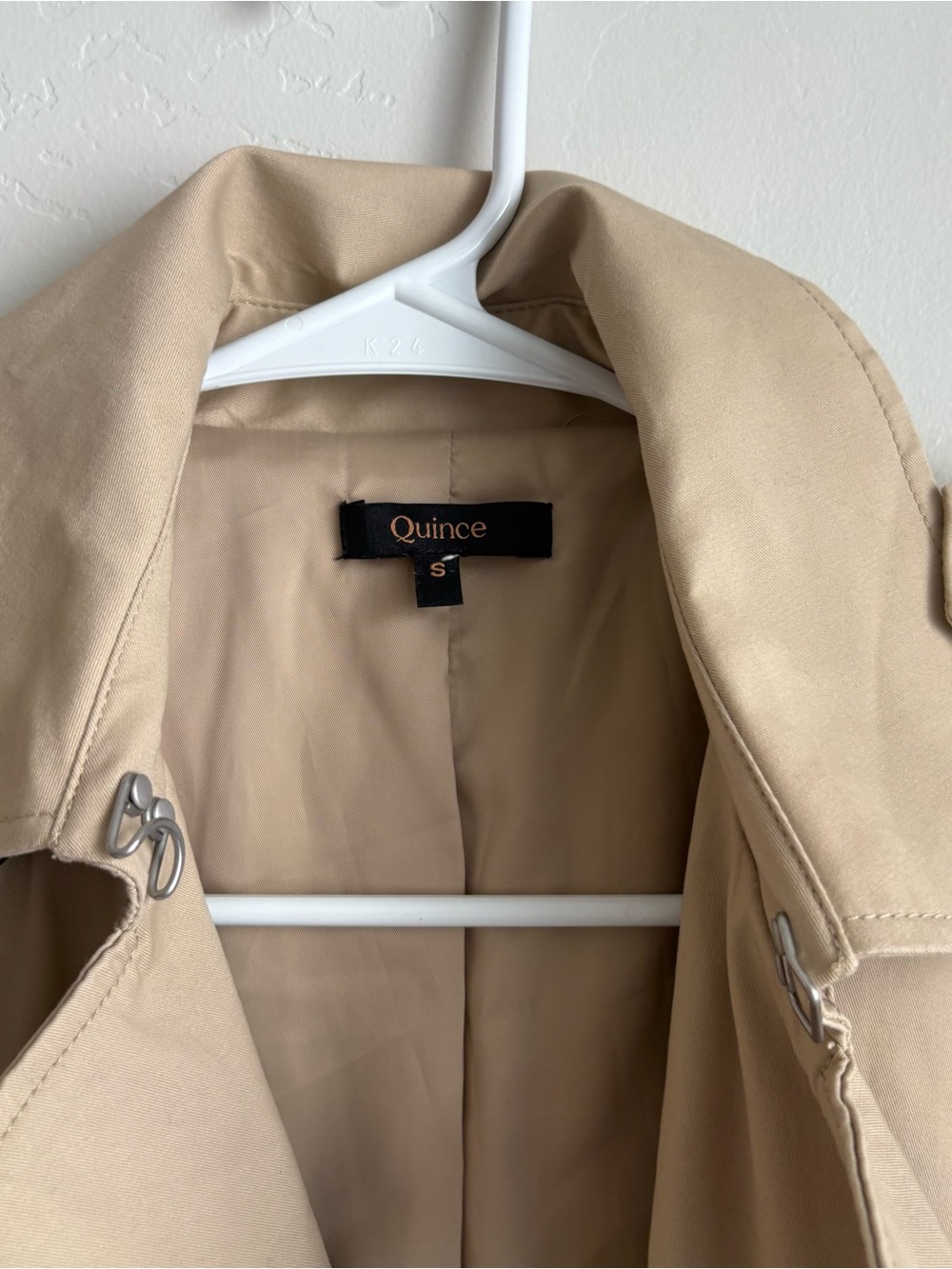 Quince Comfort Stretch Short Trench Coat Ligjt khaki 
Size S - Picture 5 of 8